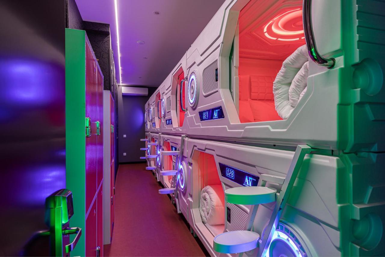 Art Seven Hostel Capsules 马德里 外观 照片