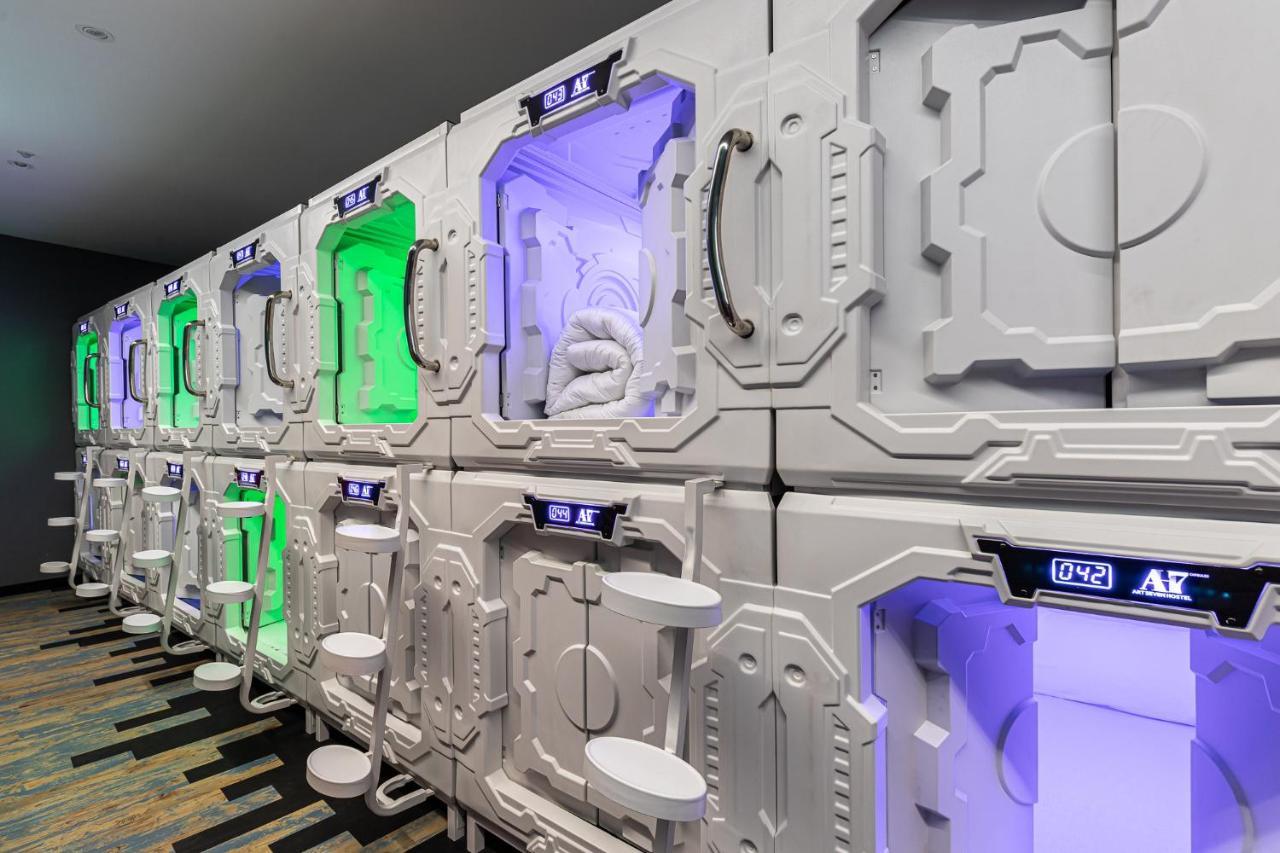 Art Seven Hostel Capsules 马德里 外观 照片