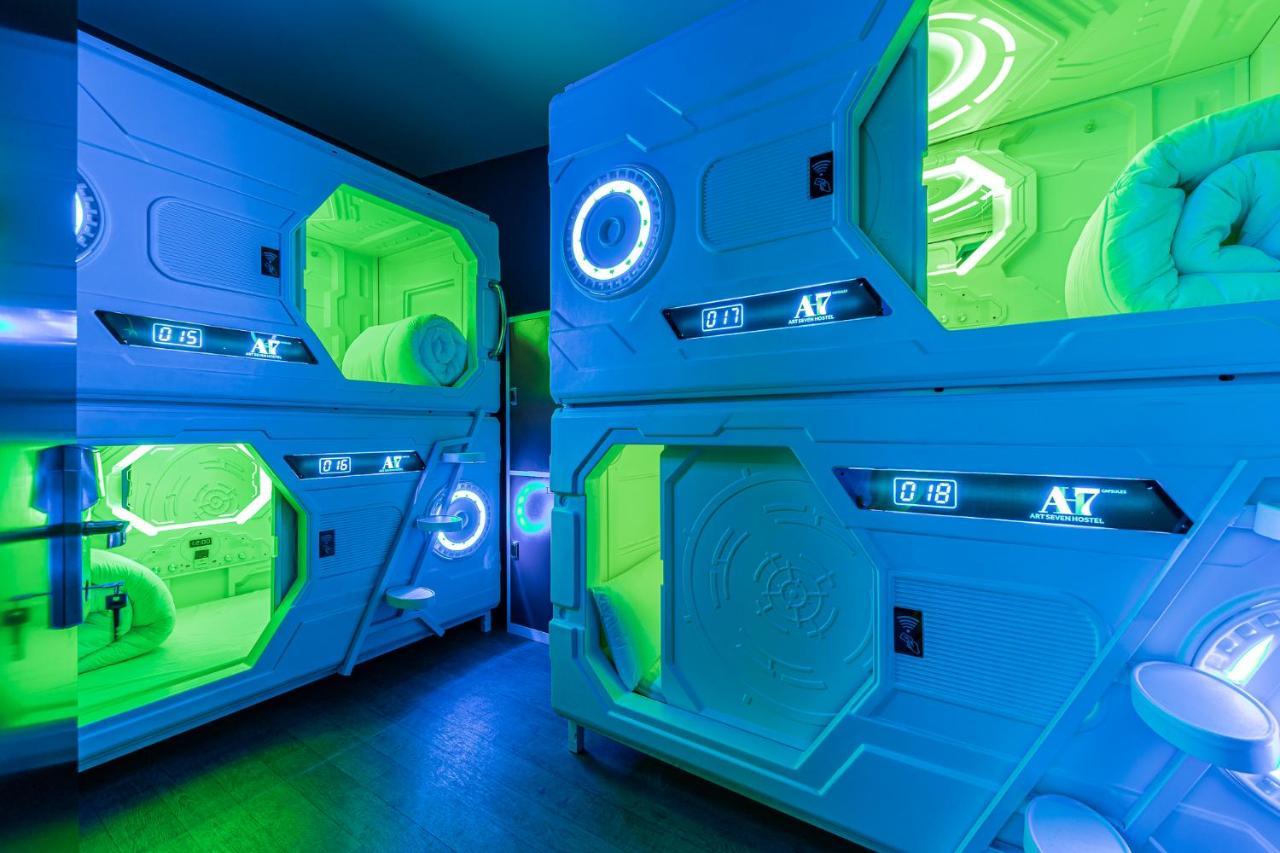 Art Seven Hostel Capsules 马德里 外观 照片