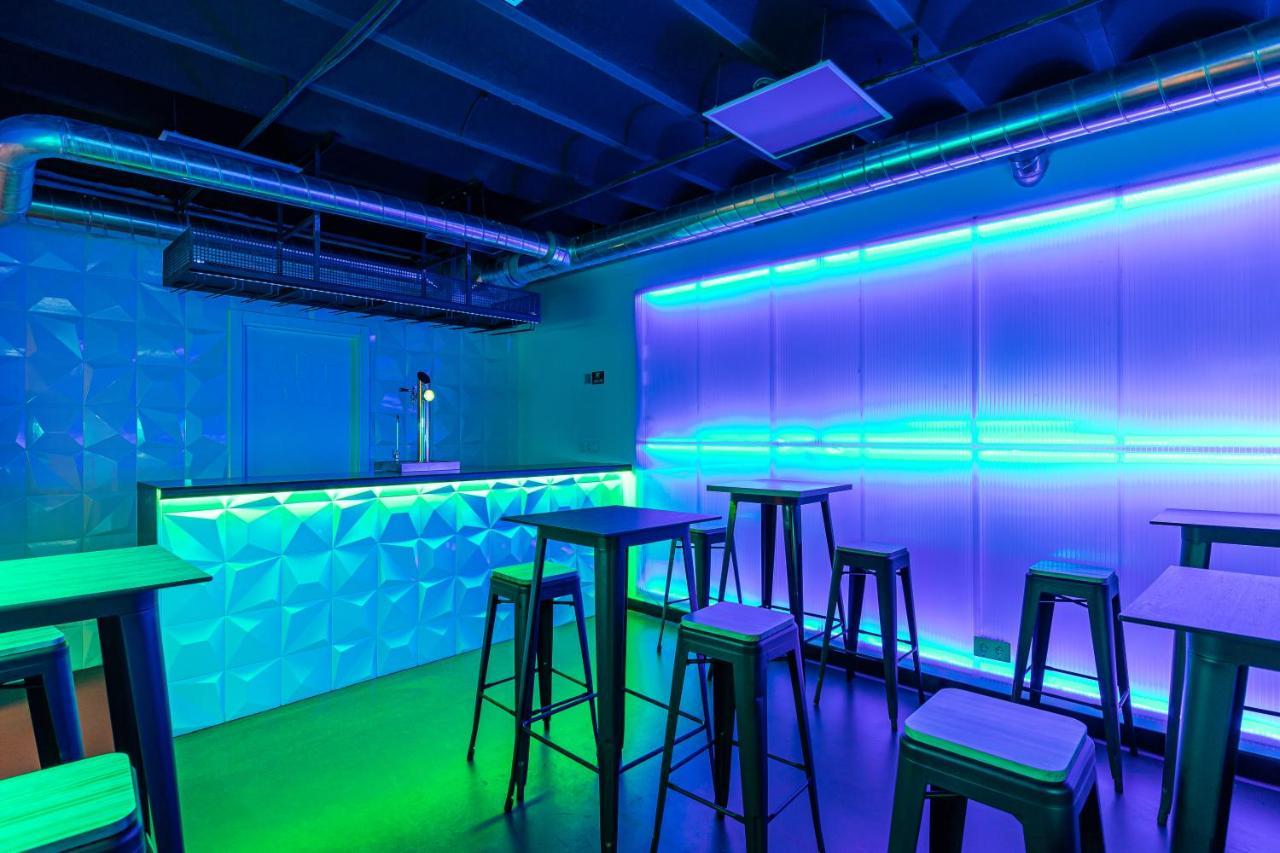 Art Seven Hostel Capsules 马德里 外观 照片
