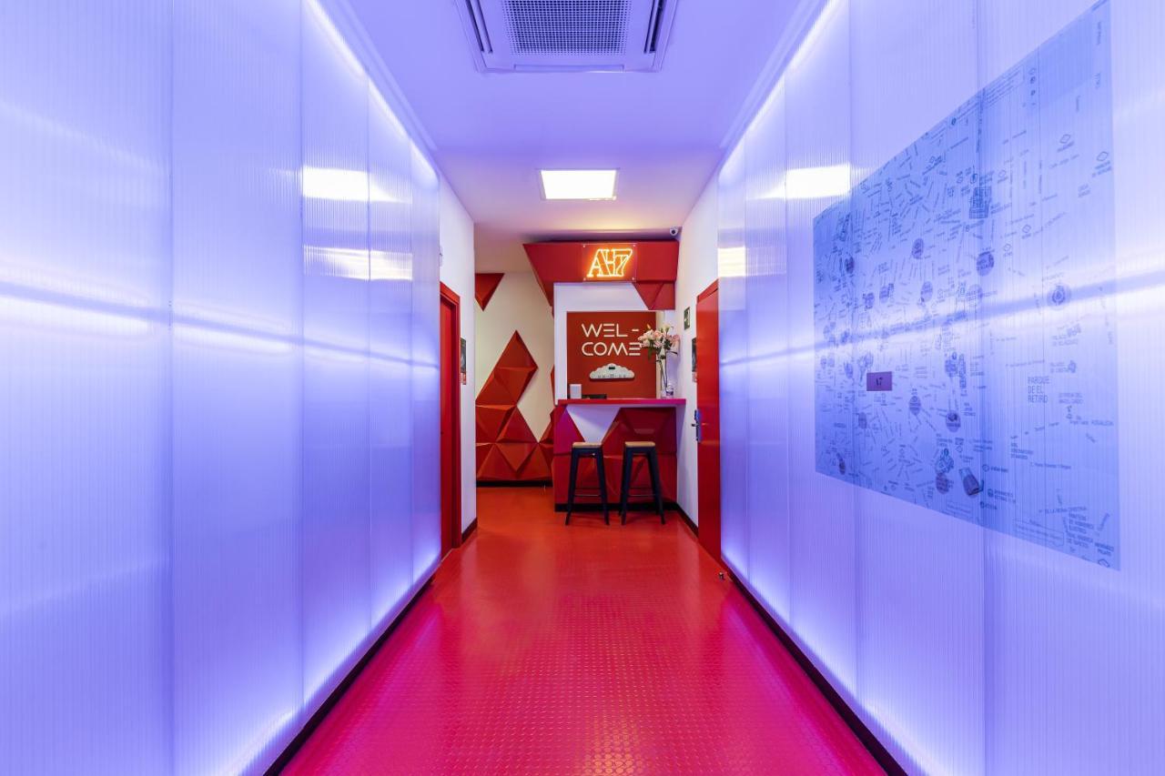 Art Seven Hostel Capsules 马德里 外观 照片