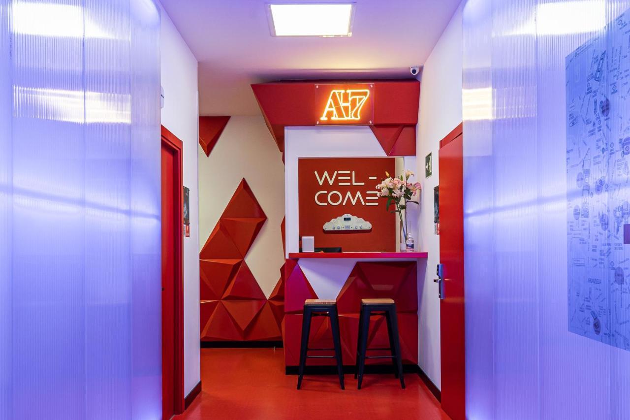 Art Seven Hostel Capsules 马德里 外观 照片