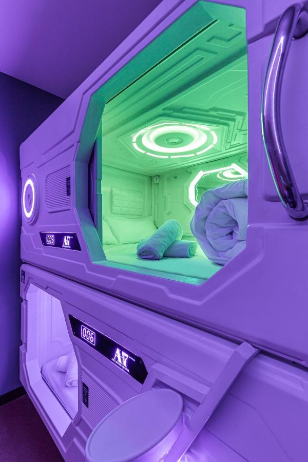 Art Seven Hostel Capsules 马德里 外观 照片