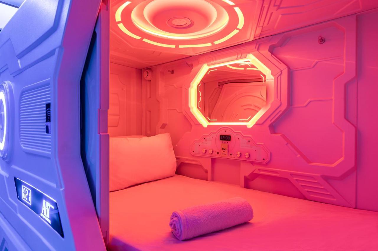 Art Seven Hostel Capsules 马德里 外观 照片